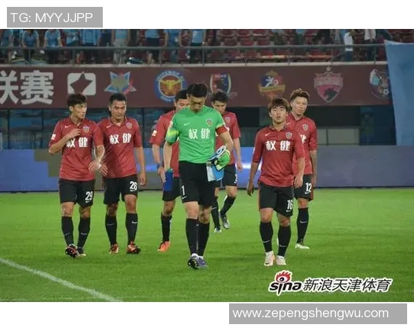 权健与大连一方在足协杯激战正酣谁能晋级下一轮争夺荣耀