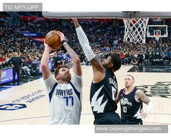 独行侠与快船激战回放精彩瞬间回顾12月28日篮球盛宴